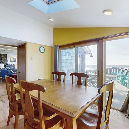 Seadrifter Oceanfront Beach House Seal Rock Exterior foto